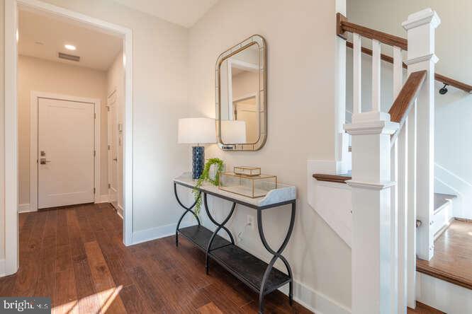 285 West Street, Unit 11 Annapolis, MD 21401 - Photo 5 of 59