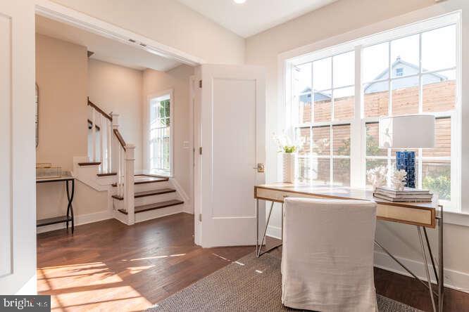 285 West Street, Unit 11 Annapolis, MD 21401 - Photo 6 of 59