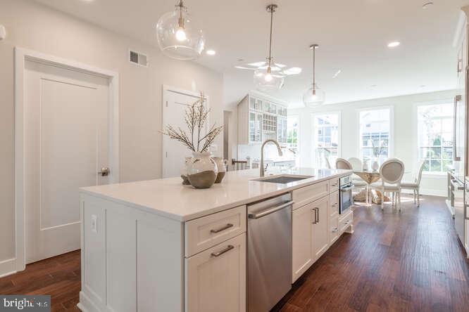 285 West Street, Unit 11 Annapolis, MD 21401 - Photo 9 of 59