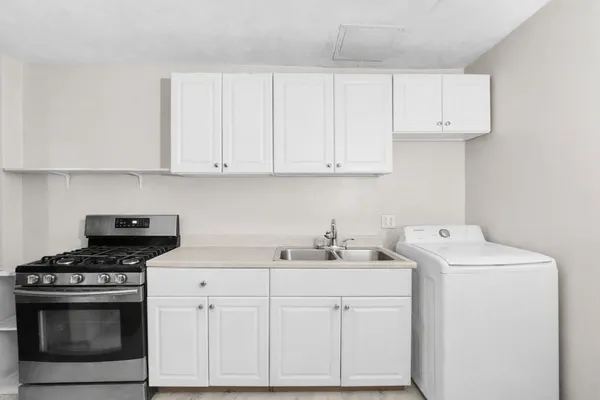 $100,000 | 18 Stuyvesant Street, Binghamton, NY 13901
