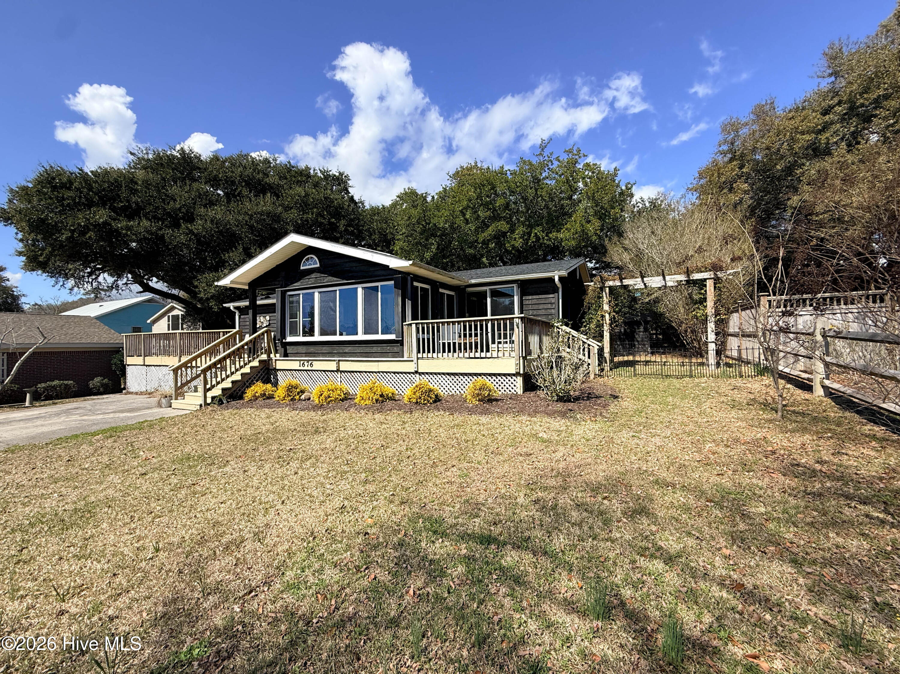 1676 Kings Landing Road Hampstead, NC 28443 - Photo 5 of 51 Photo Mar 09 2026, 12 36 20 PM