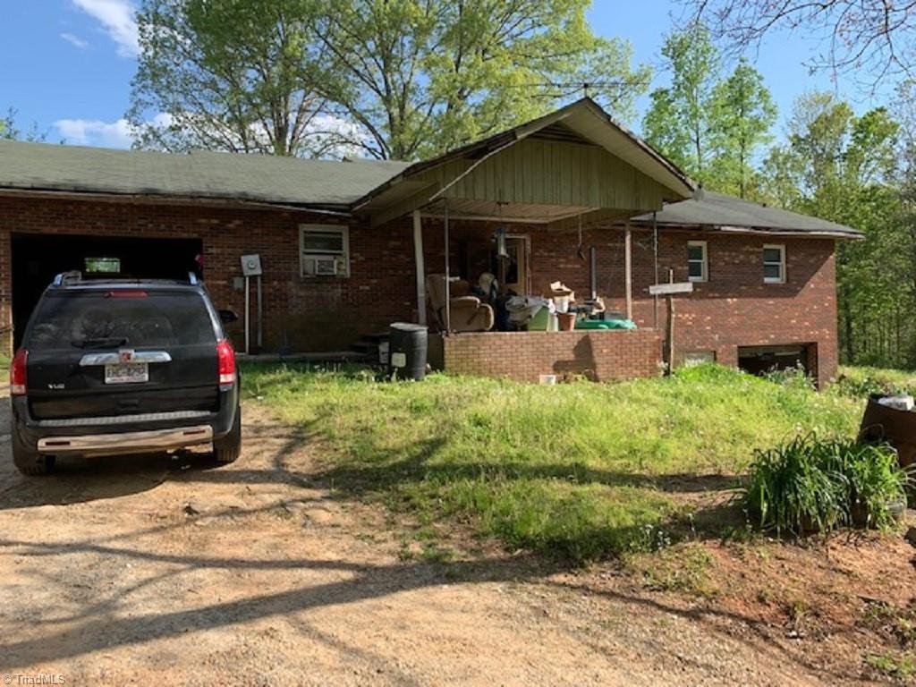 938 Boomer Road Boomer, NC 28606 - Photo 3 of 24 Gallery Image 3