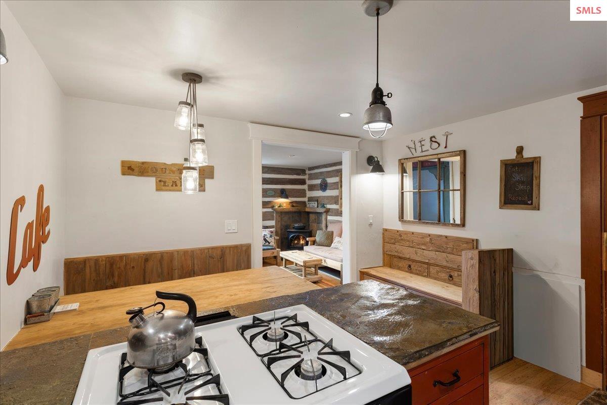 197 Mogul Hill Road, Unit 6 Sandpoint, ID 83864 - Photo 15 of 31 Gallery Image 15