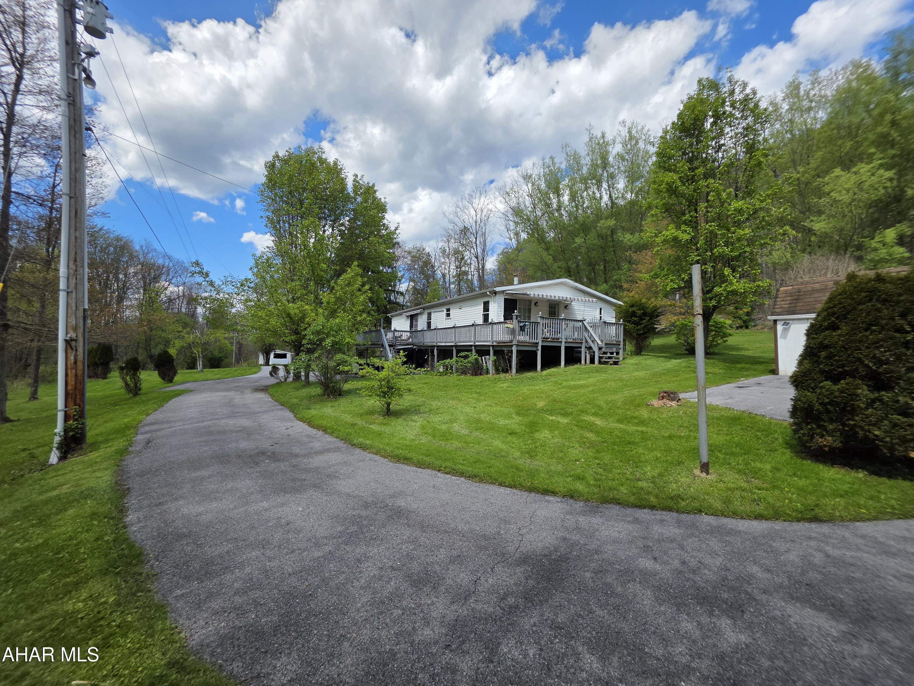 432 Black Snake Road Dysart, PA 16636 - Photo 7 of 46