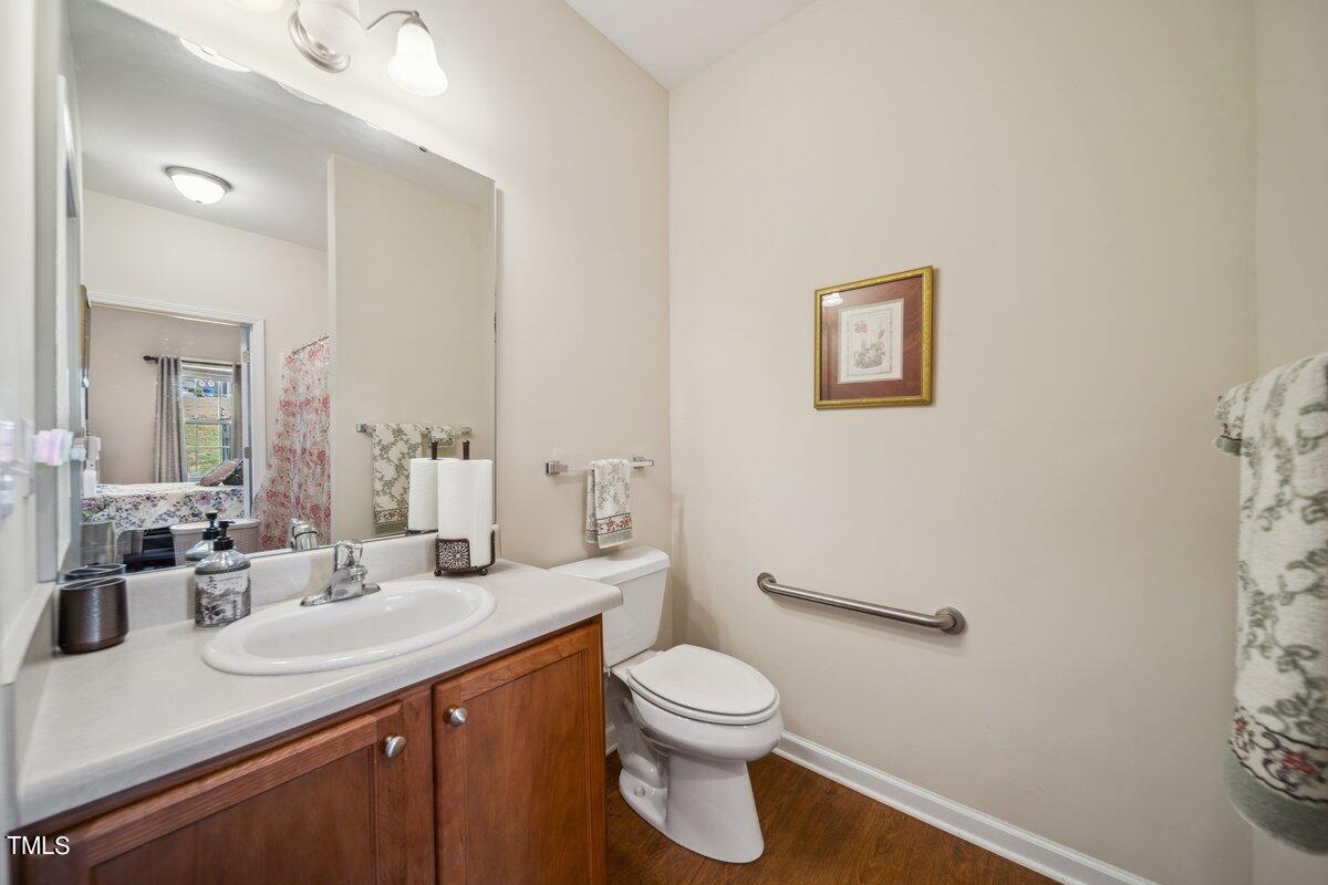 2611 Andover Glen Road Raleigh, NC 27604 - Photo 12 of 16 2611 Andover Glen guest bath sink
