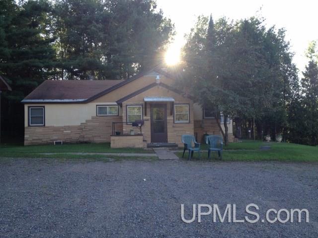 230 Bluff Street Ishpeming, MI 49849 - Photo 5 of 34