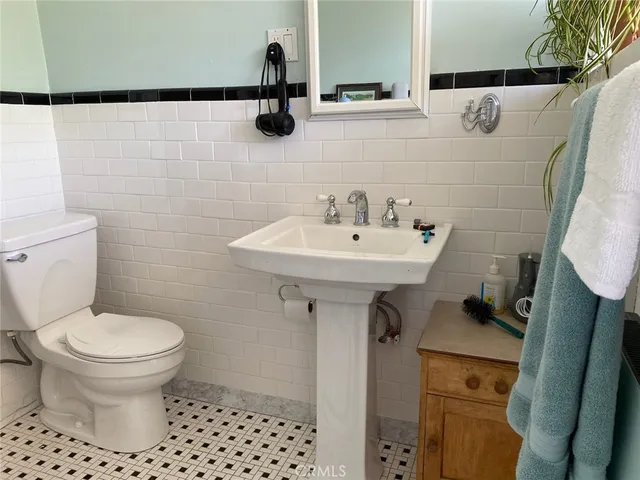 $525,000 | 42528 County Road 1, Lake City, CA 96115