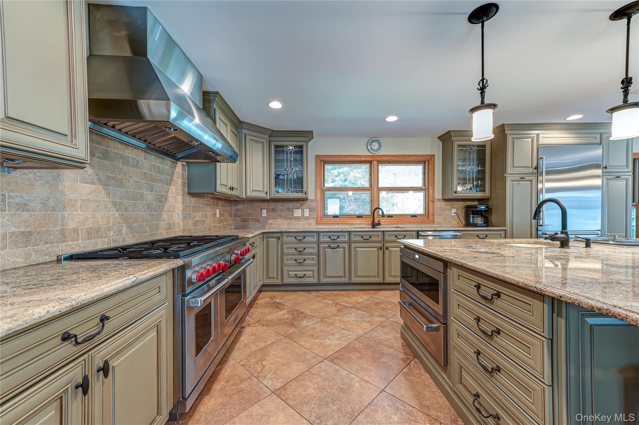 130 North Country Road Shoreham, NY 11786 - Photo 6 of 30