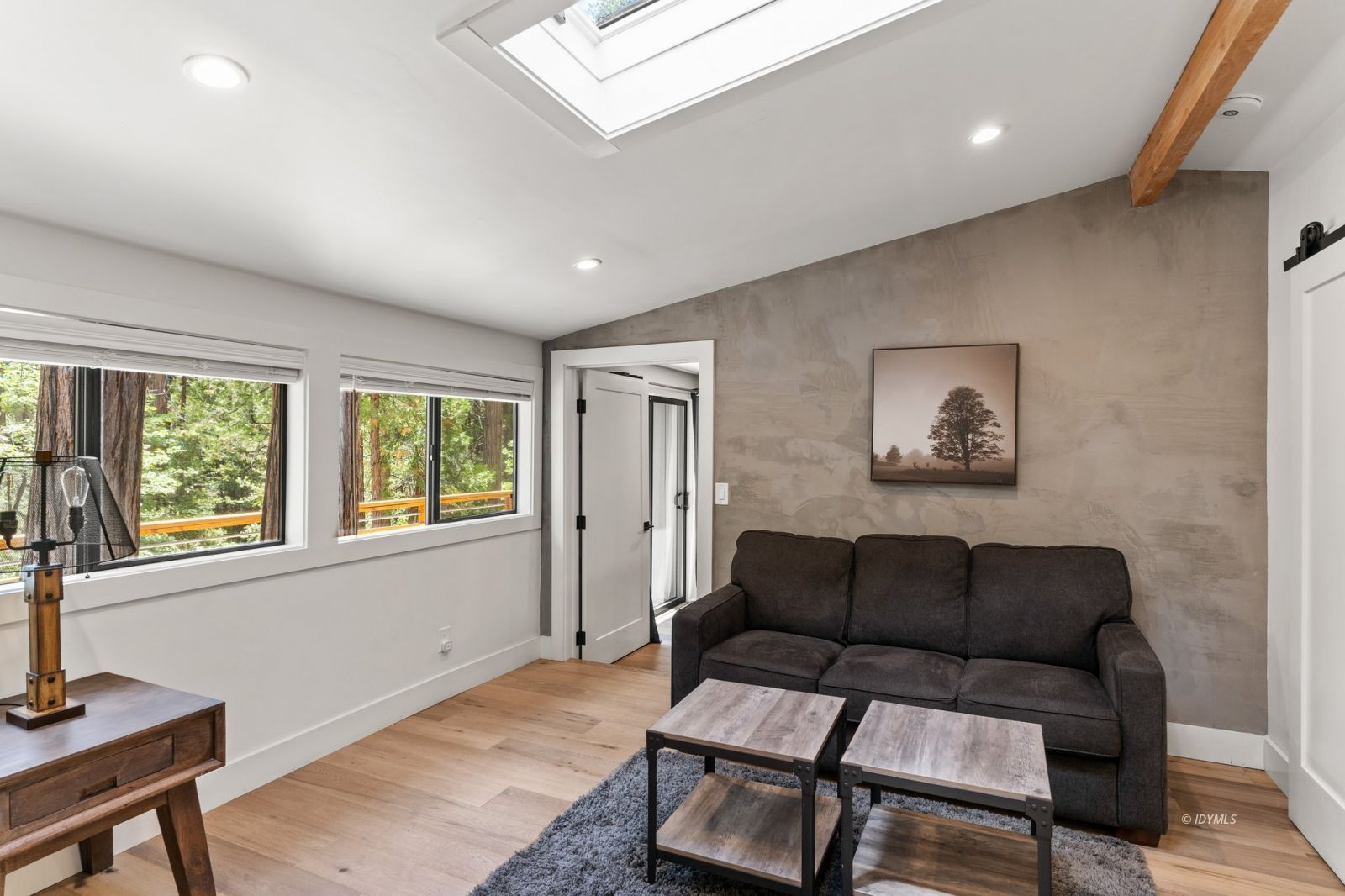 25010 Tahquitz Road Idyllwild, CA 92549 - Photo 22 of 93 Den/additional living room/office