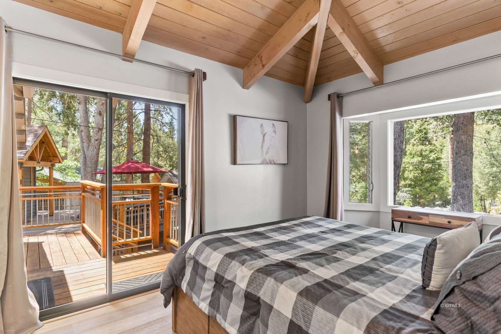 25010 Tahquitz Road Idyllwild, CA 92549 - Photo 27 of 93 Guest room in main house w/deck