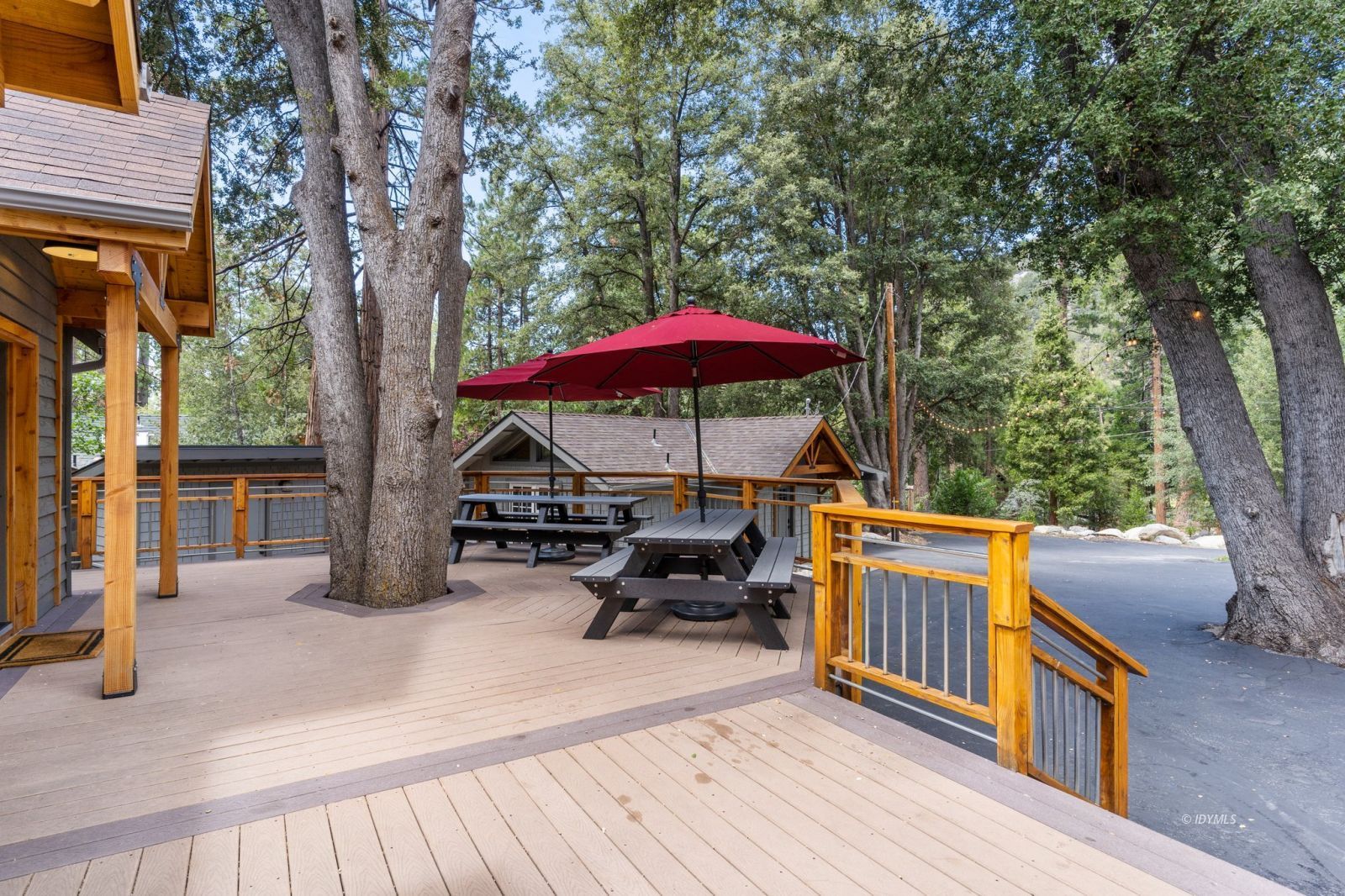 25010 Tahquitz Road Idyllwild, CA 92549 - Photo 56 of 93 Guest house deck (wrap around)