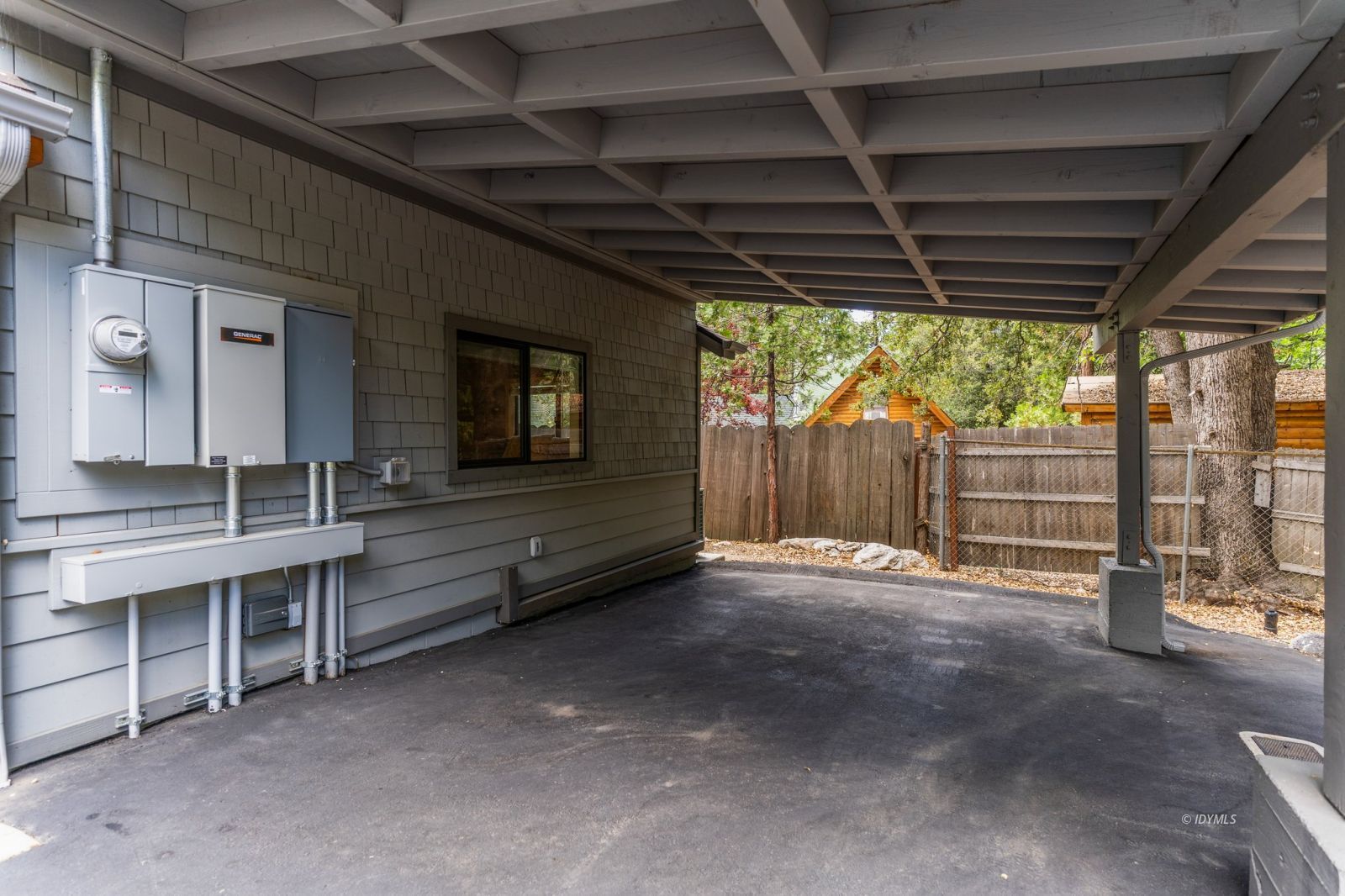 25010 Tahquitz Road Idyllwild, CA 92549 - Photo 65 of 93 Carport with electric car charging