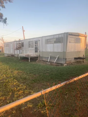 $42,500 | 1202 South 3rd Street, Brownfield, TX 79316