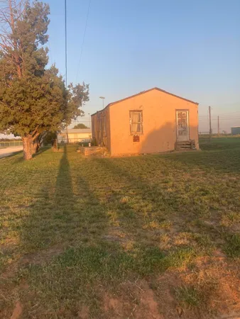 $34,500 | 1202 South 3rd Street, Brownfield, TX 79316