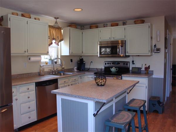 308 Marion Road Middleboro, MA 02346 - Photo 3 of 9