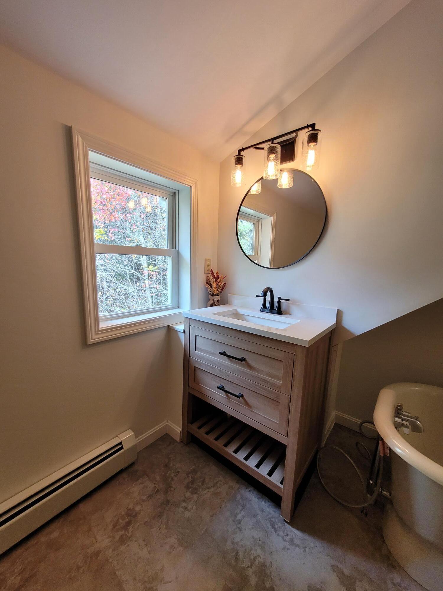 90 Old Norridgewock Road Fairfield, ME 04937 - Photo 31 of 45 2nd Floor Bath