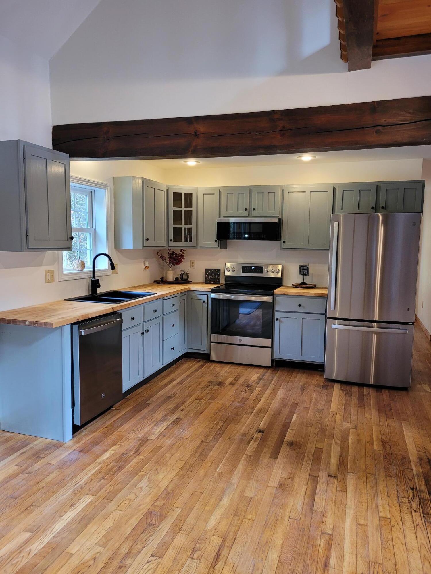 90 Old Norridgewock Road Fairfield, ME 04937 - Photo 5 of 45 Kitchen