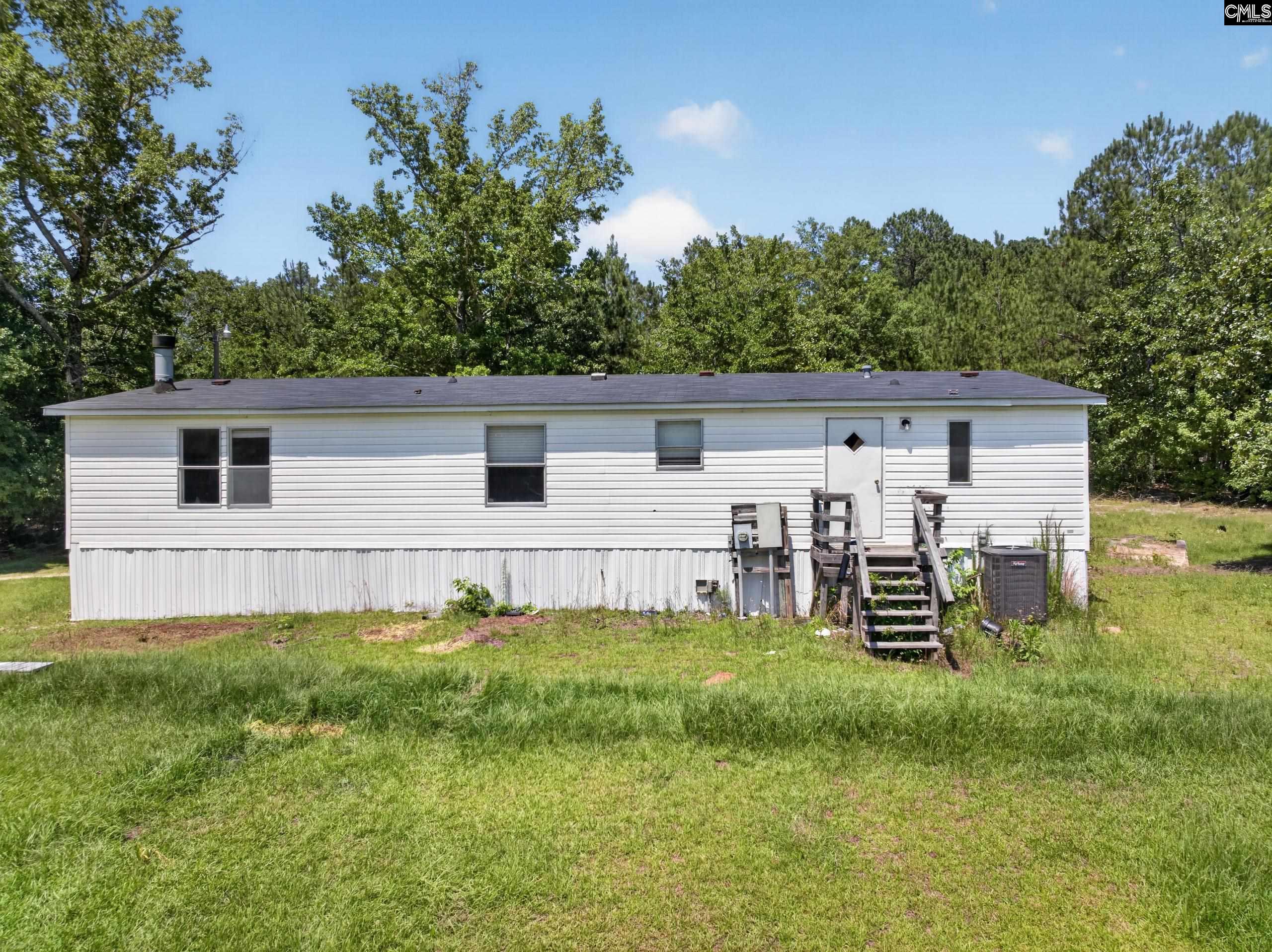 1379 Cassidy Road Camden, SC 29020 - Photo 4 of 33
