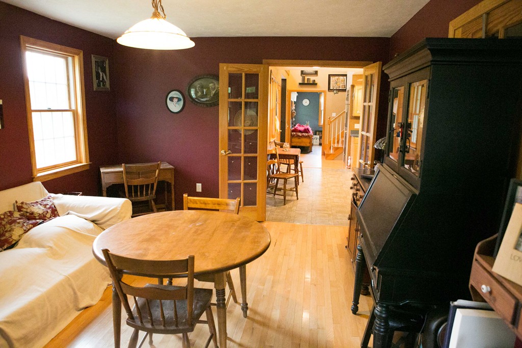 762 Northfield Road Lunenburg, MA 01462 - Photo 3 of 21