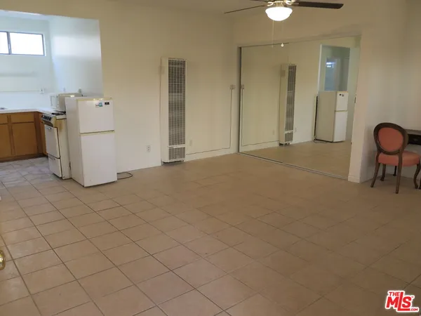 $1,750 | 12492 Gilmore Avenue, Unit 1, Los Angeles, CA 90066