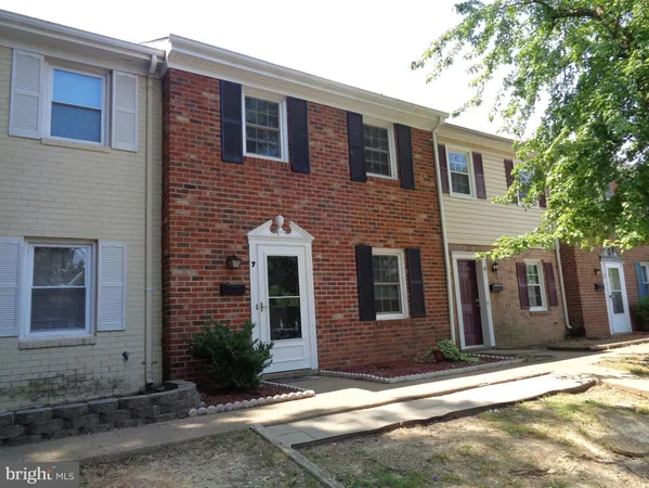 $1,650 | 7 Farrell Lane, Fredericksburg, VA 22408