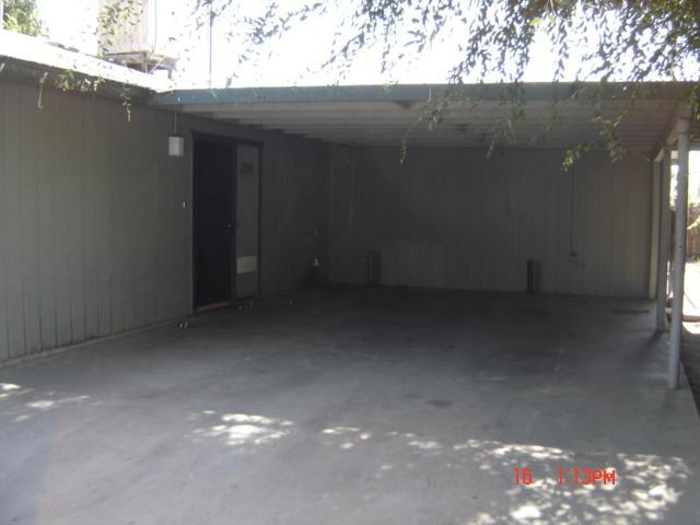 274 West Elizabeth Avenue Reedley, CA 93654 - Photo 12 of 23