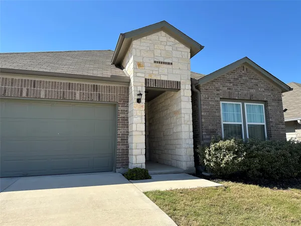 $2,035 | 19320 Forman Drive, Pflugerville, TX 78660