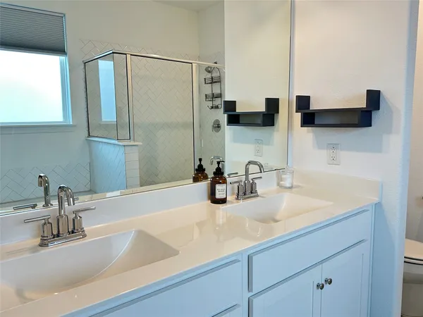 a bathroom with a bathtub
