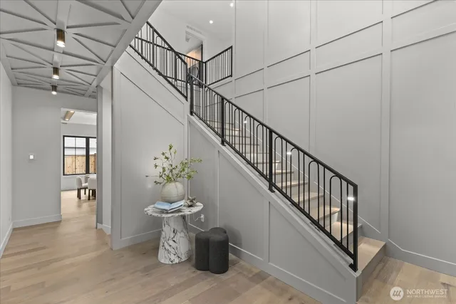 $4,199,000 | 10789 Southeast 10th Street, Bellevue, WA 98004