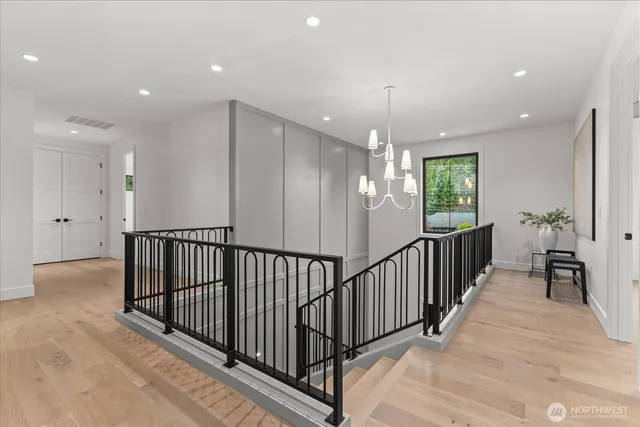 $4,199,000 | 10789 Southeast 10th Street, Bellevue, WA 98004