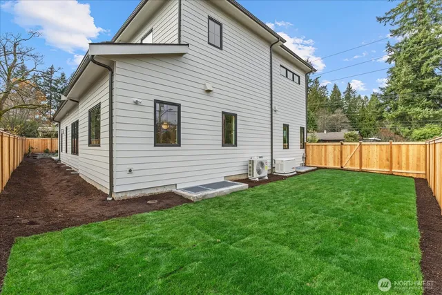 $4,199,000 | 10789 Southeast 10th Street, Bellevue, WA 98004