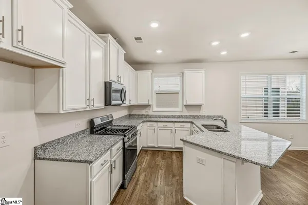 $349,900 | 14 Corsica Court, Simpsonville, SC 29681