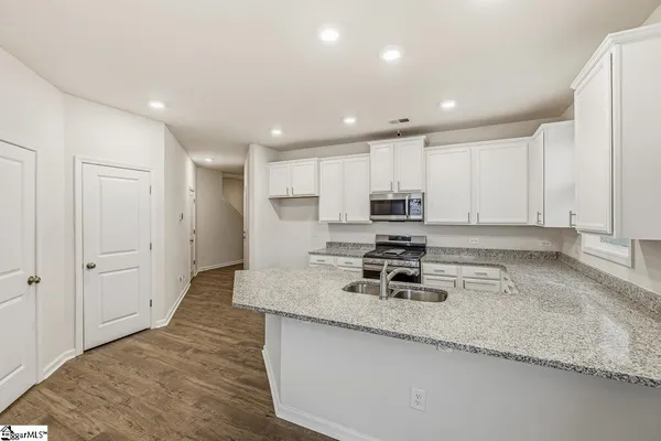$349,900 | 14 Corsica Court, Simpsonville, SC 29681