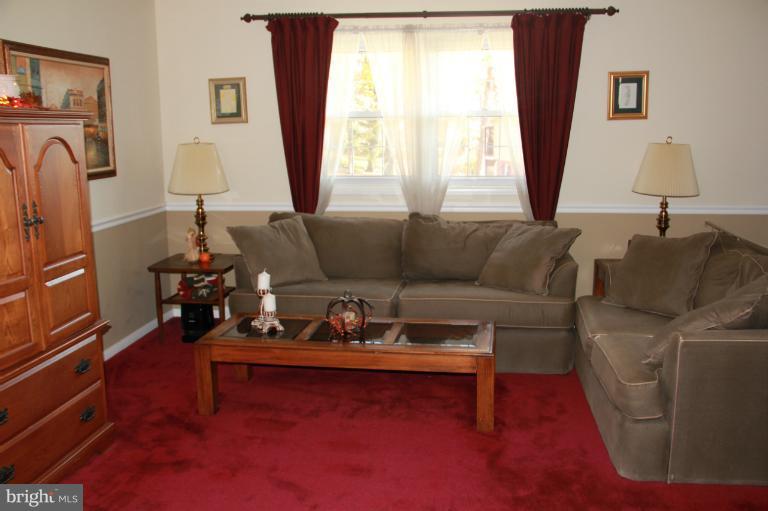 118 Doncaster Road Joppa, MD 21085 - Photo 8 of 20 Living Room