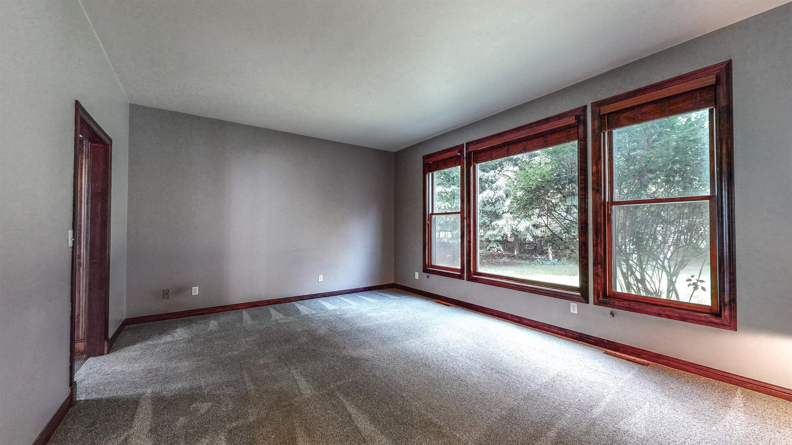 2055 South Tanager Lane Suamico, WI 54313 - Photo 11 of 70