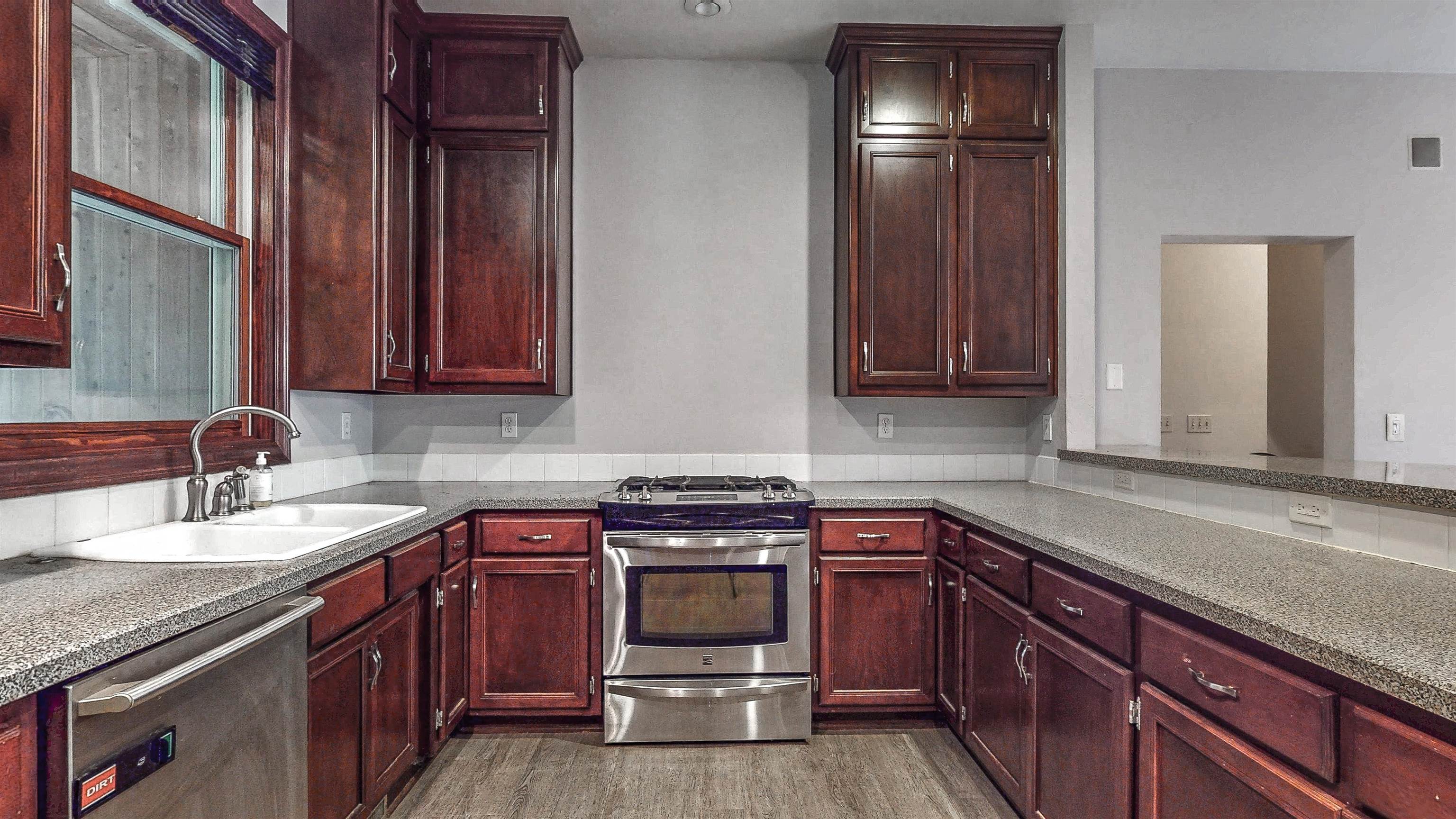 2055 South Tanager Lane Suamico, WI 54313 - Photo 17 of 70