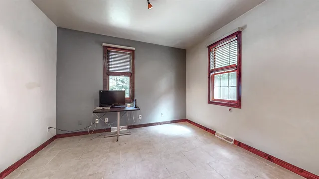 $519,900 | 2055 South Tanager Lane, Suamico, WI 54313