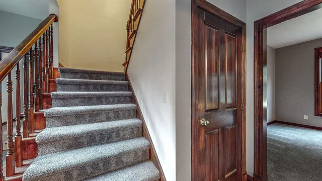 $519,900 | 2055 South Tanager Lane, Suamico, WI 54313