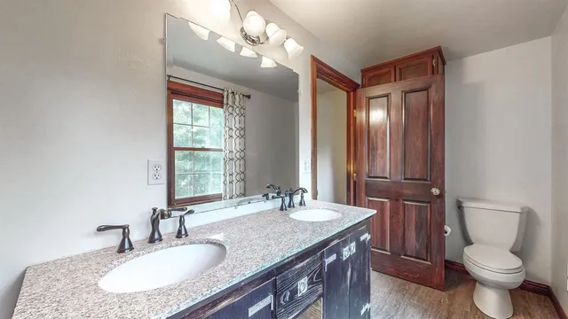 $519,900 | 2055 South Tanager Lane, Suamico, WI 54313