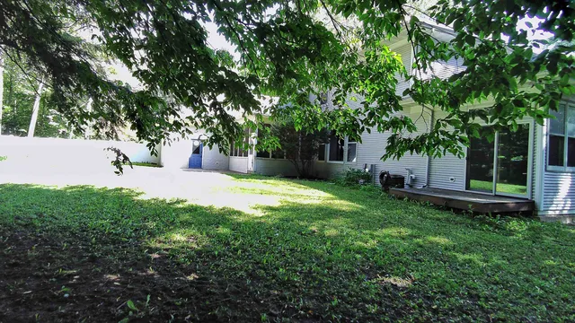 $519,900 | 2055 South Tanager Lane, Suamico, WI 54313