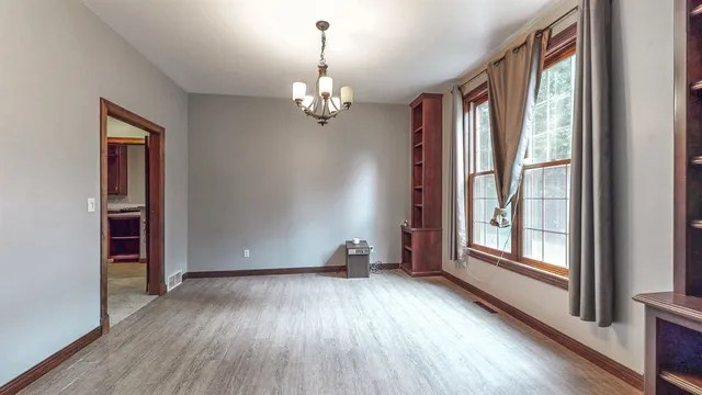 $519,900 | 2055 South Tanager Lane, Suamico, WI 54313