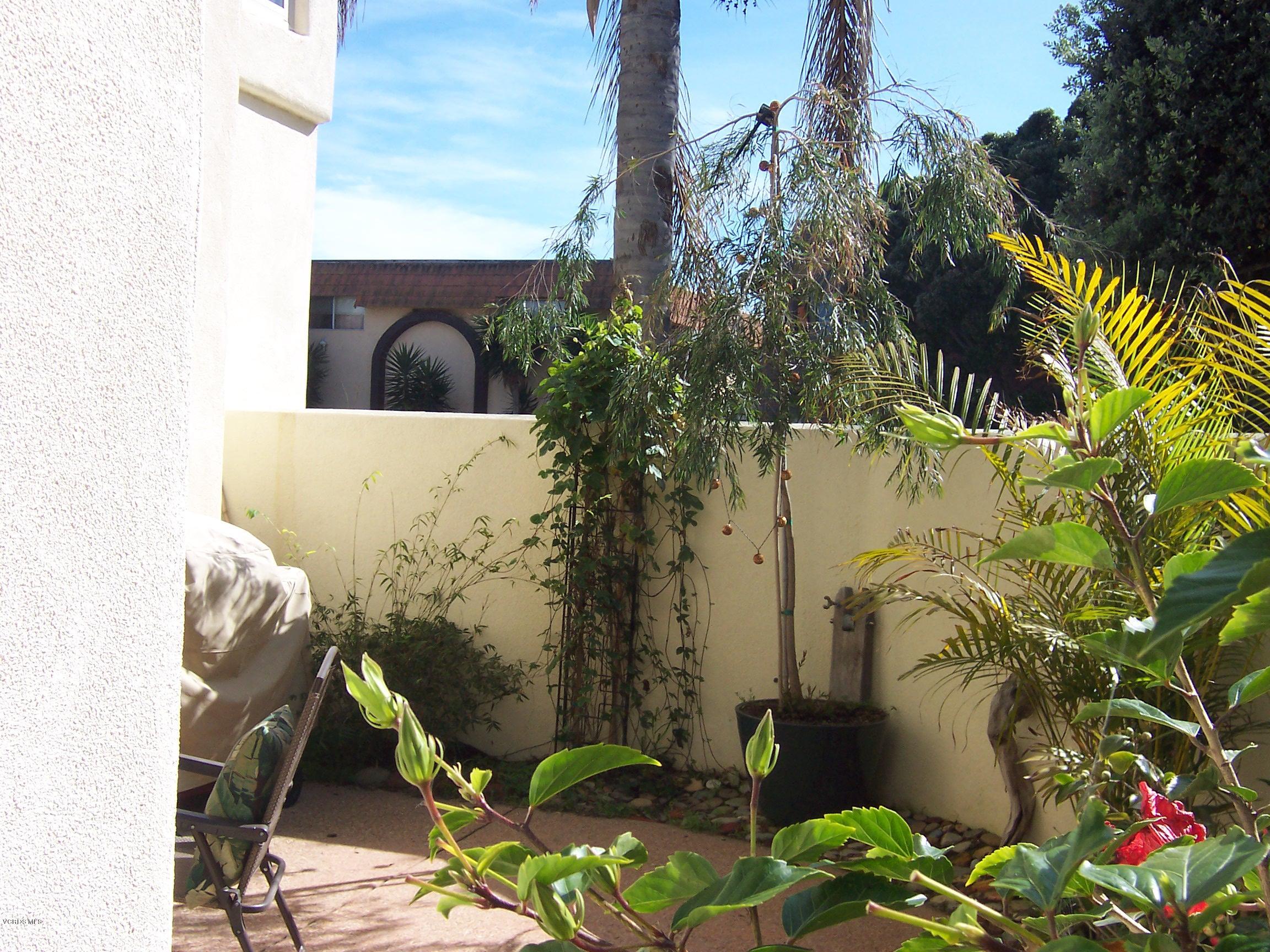 5143 West Wooley Road Oxnard, CA 93035 - Photo 4 of 24 100_3864