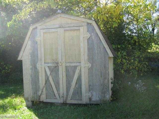 1895 Union Grove Road Lenoir, NC 28645 - Photo 6 of 6 Storage.