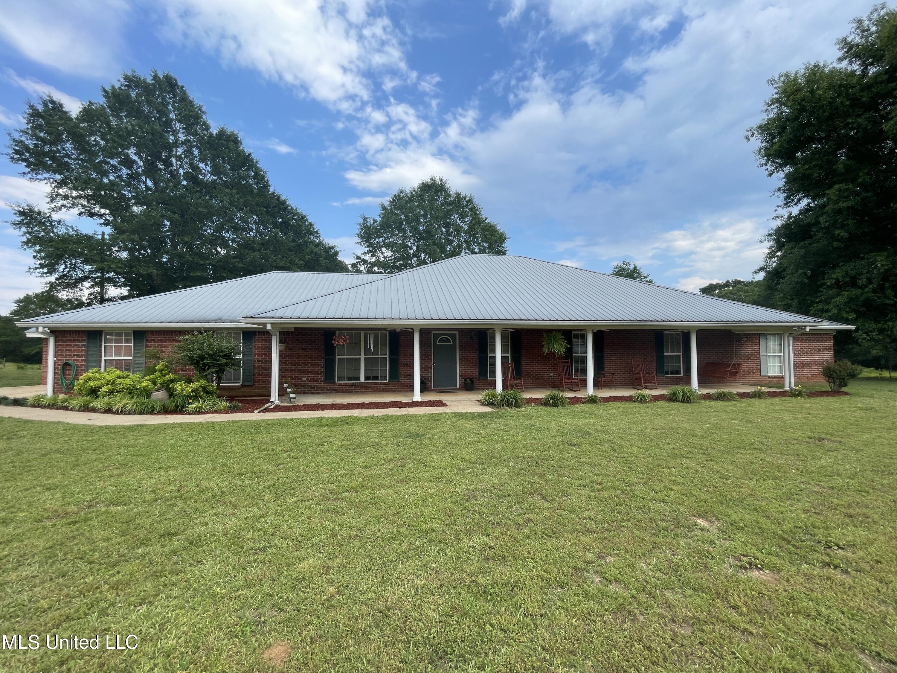 4780 County Line Road Carthage, MS 39051 - Photo 2 of 97 IMG_6079