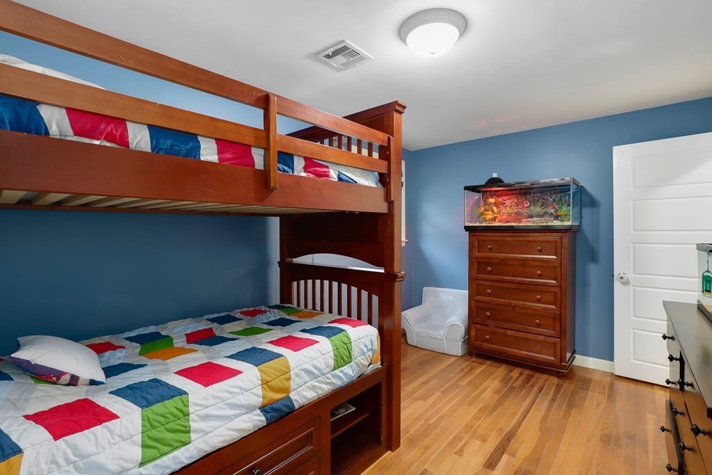 17 Parmenter Road Hudson, MA 01749 - Photo 26 of 41 Gallery Image 26