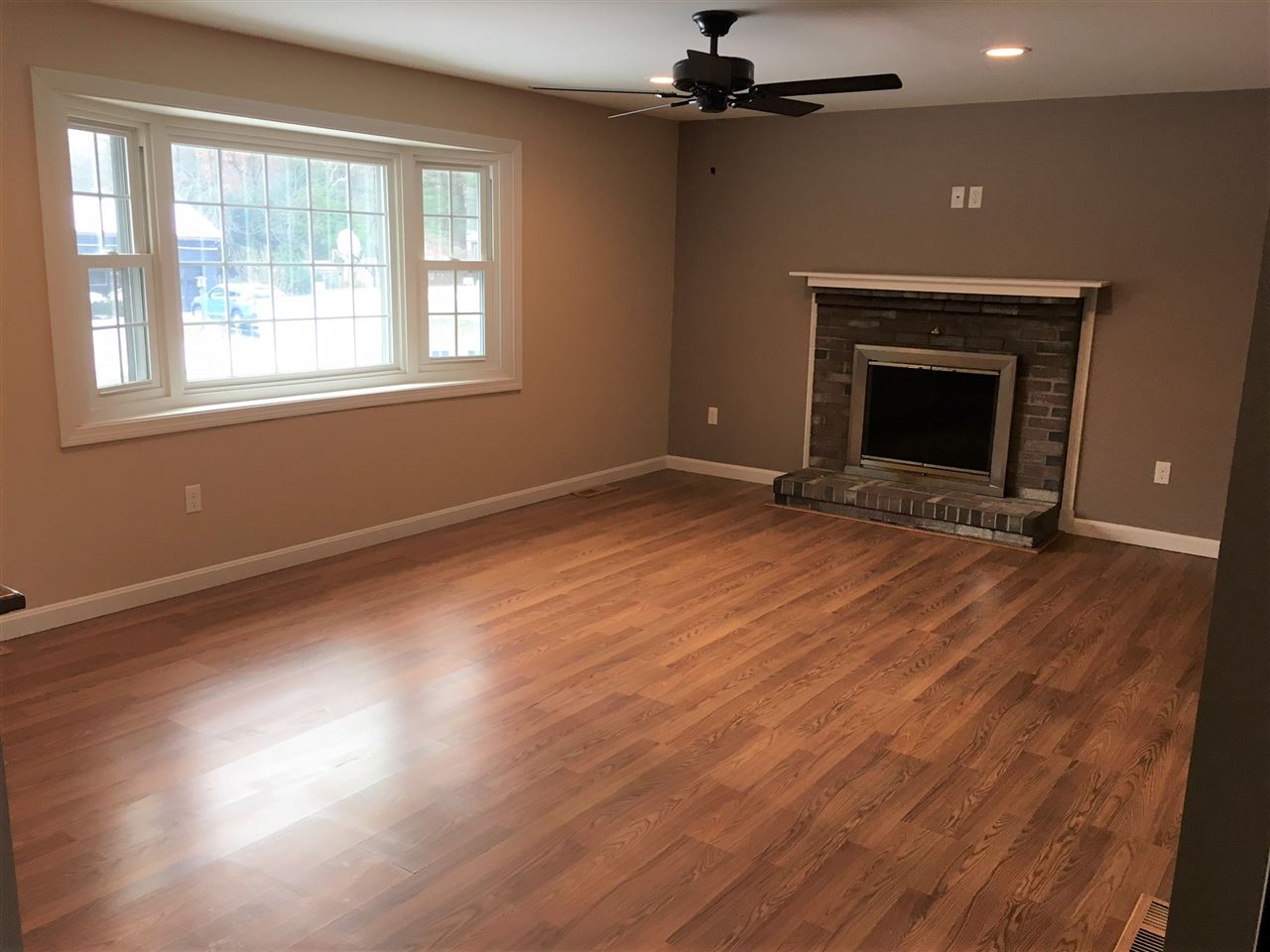 6 Timber Lane Merrimack, NH 03054 - Photo 2 of 26 Gallery Image 2