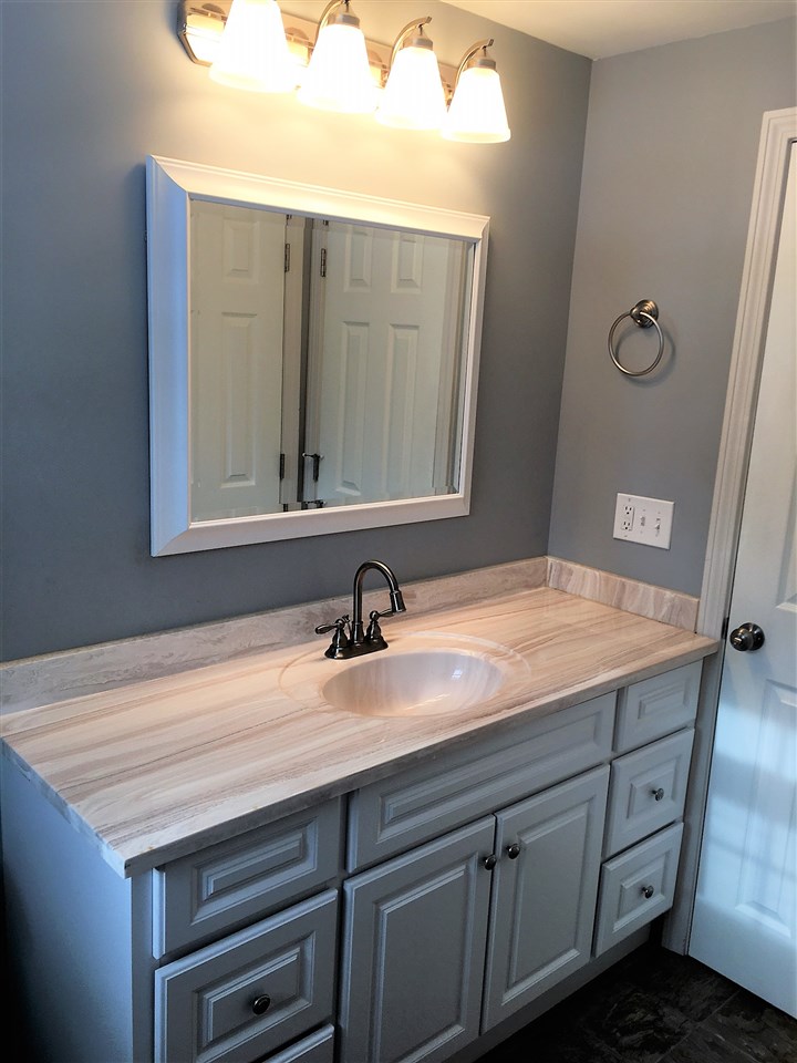 6 Timber Lane Merrimack, NH 03054 - Photo 9 of 26 Gallery Image 9