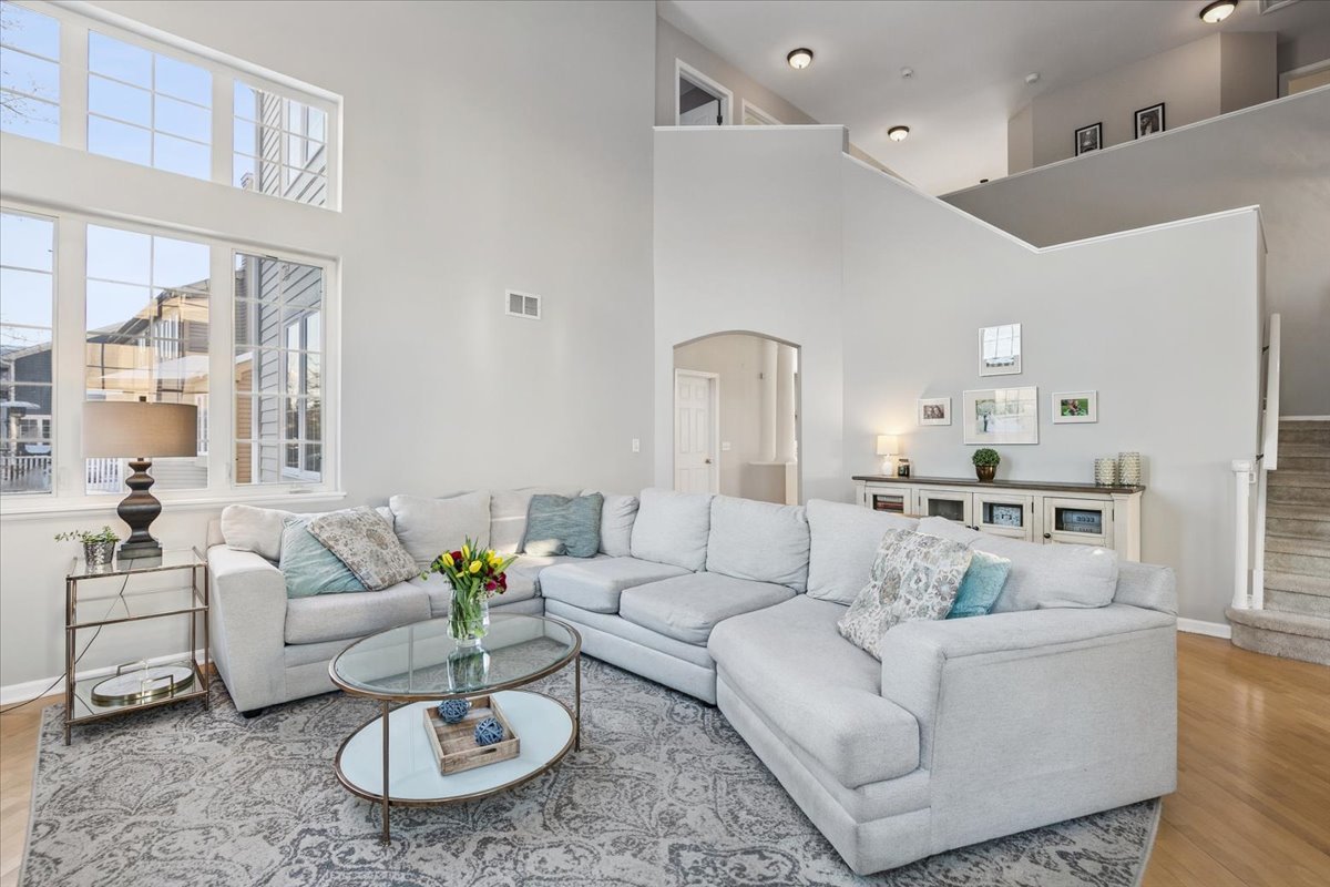 6255 Murifield Drive Gurnee, IL 60031 - Photo 11 of 48