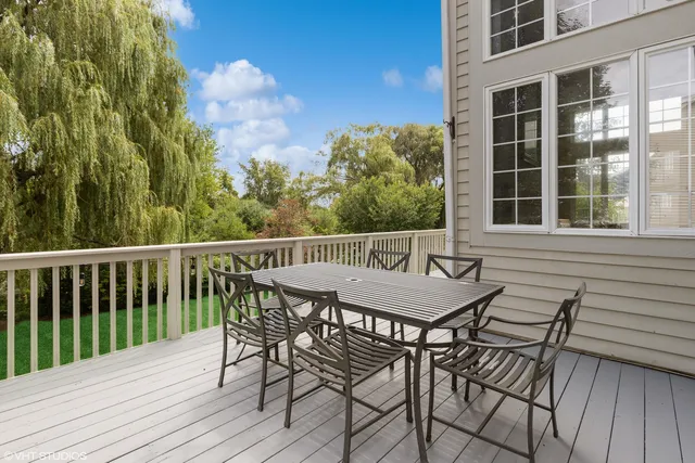 $649,000 | 6255 Murifield Drive, Gurnee, IL 60031