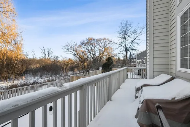 $649,000 | 6255 Murifield Drive, Gurnee, IL 60031